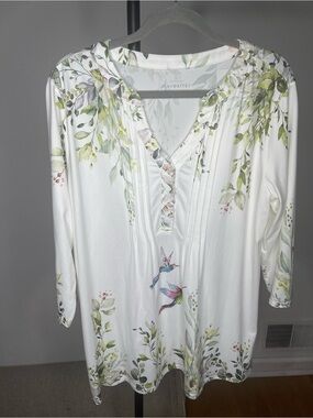 Croft & Barrow White Floral Print Henley Tank Top